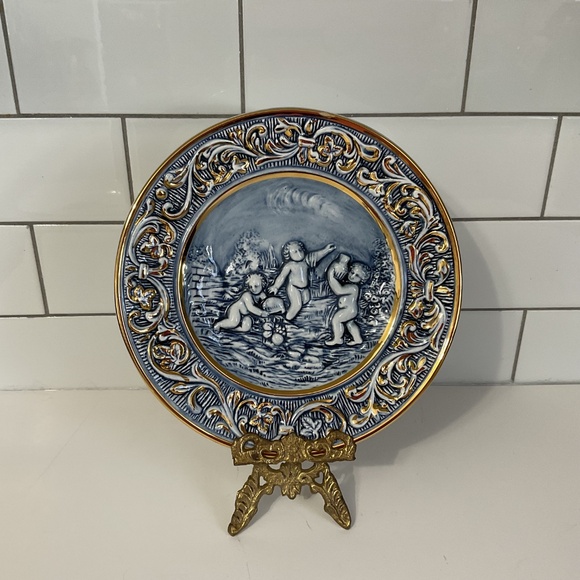 VTG Capodimonte Cherubs wall plate plaque raised putti - Picture 2 of 5